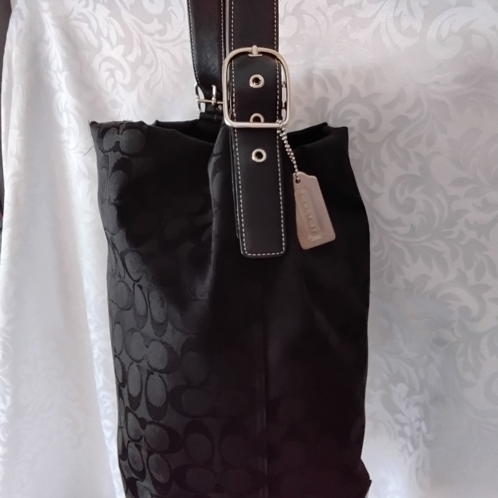 Coach Vintage Signature Black XL Hobo Duffle Bag-6083 - Picture 3 of 8
